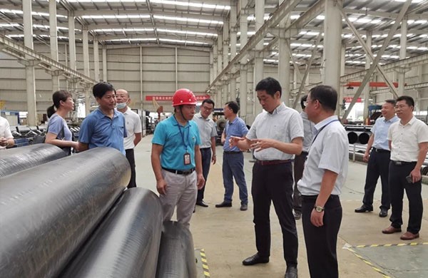 Wu Changping, Secretary of the Party group of Jiangxi Provincial Department of housing and urban rural development, and his party went to Pingxiang to investigate the development of sponge industry